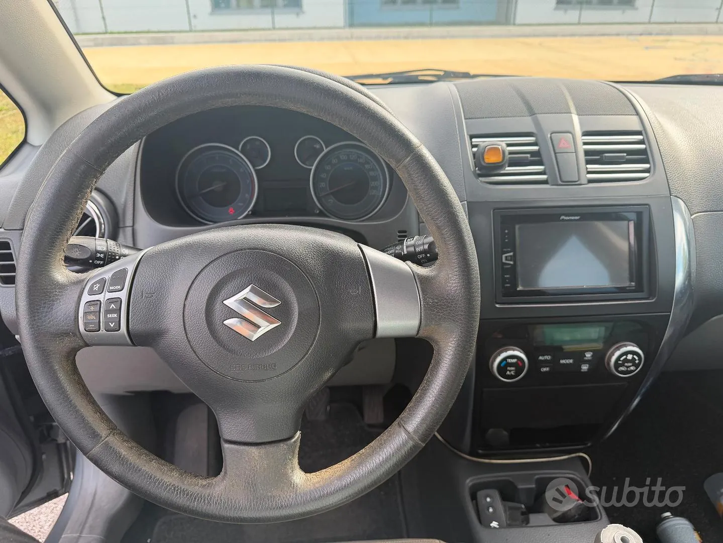 Suzuki Sx4 2011 photo 5