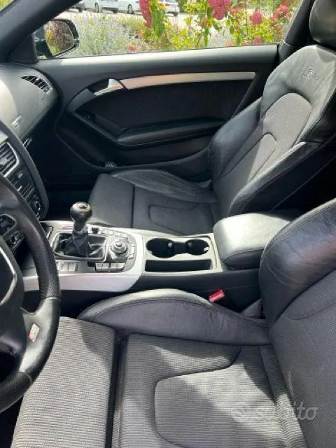 Audi A5 2010 photo 4