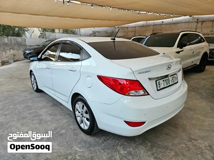 Hyundai Accent 2016 photo 4