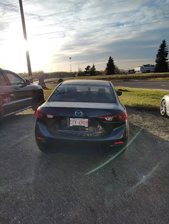 Mazda 3 2016 photo 3