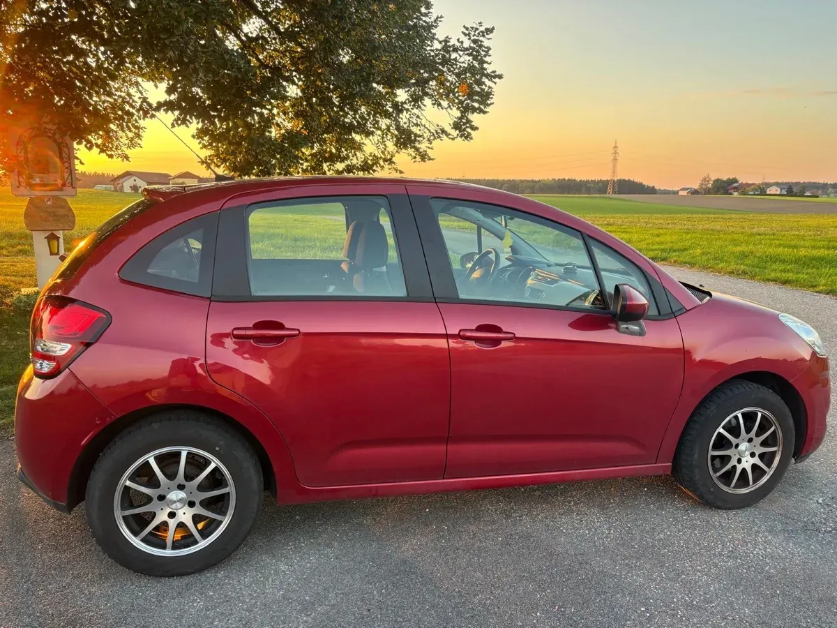Citroen C3 2010 photo 2