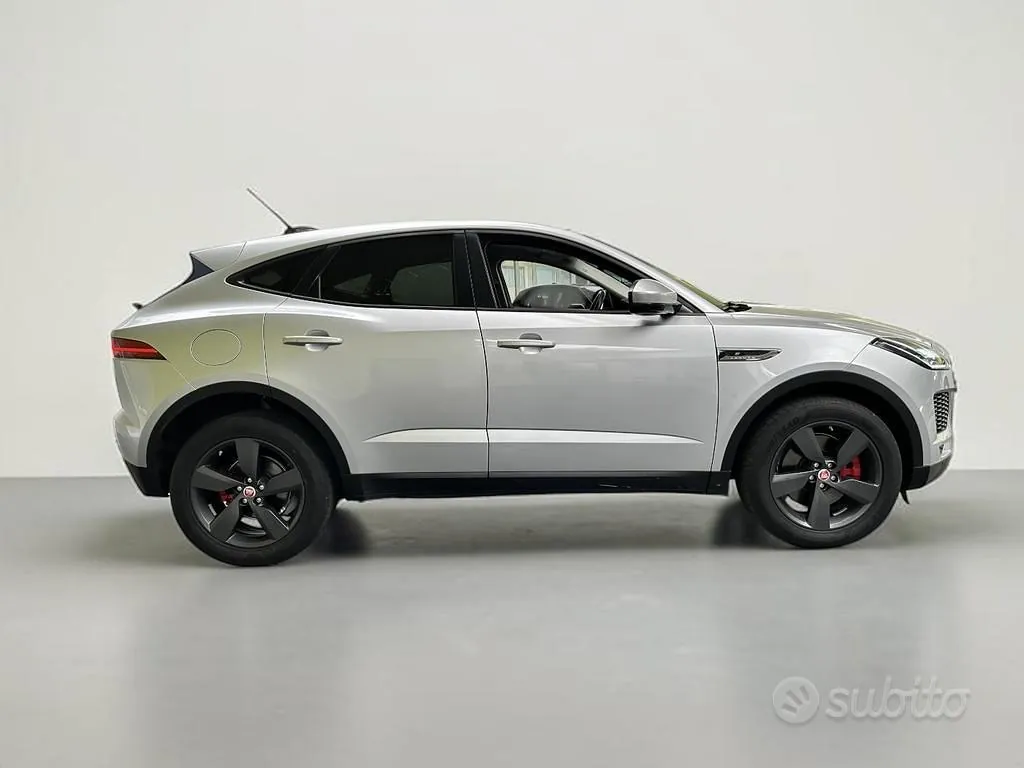 Jaguar E-Pace 2019 photo 5
