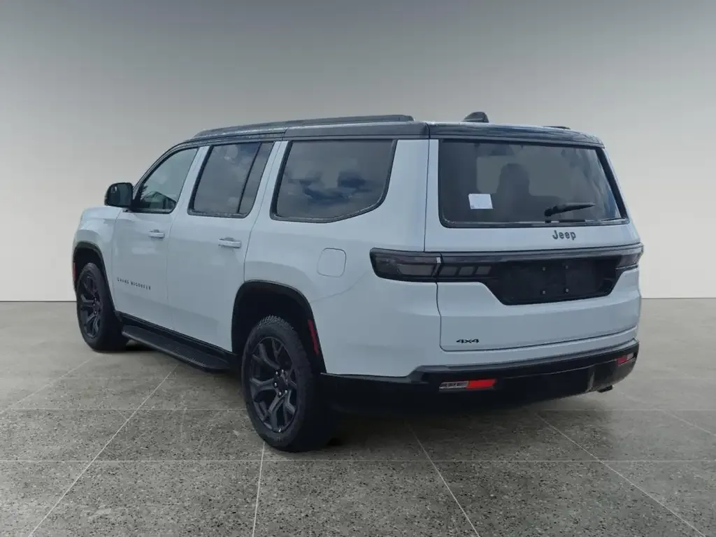 Jeep Grand Wagoneer 2026 photo 4