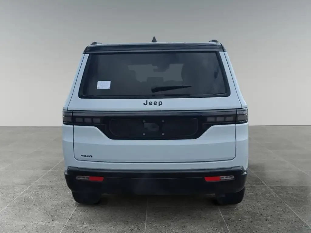 Jeep Grand Wagoneer 2026 photo 5