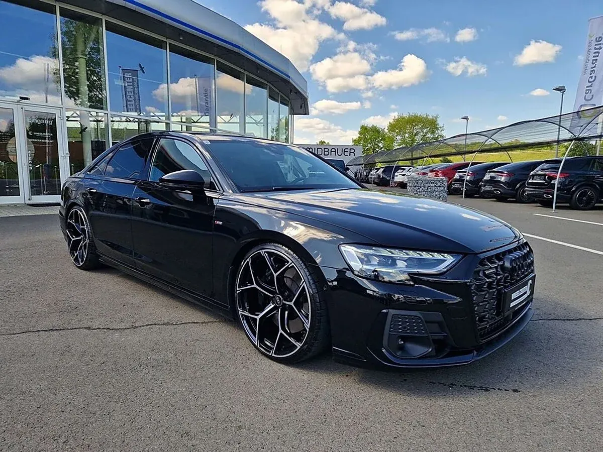 Audi A8 2025 photo 3