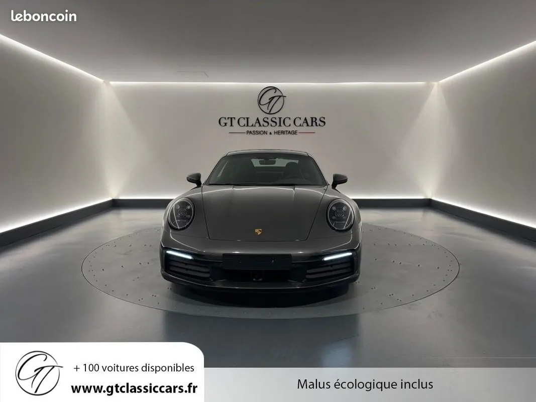 Porsche 911 2020 photo 2