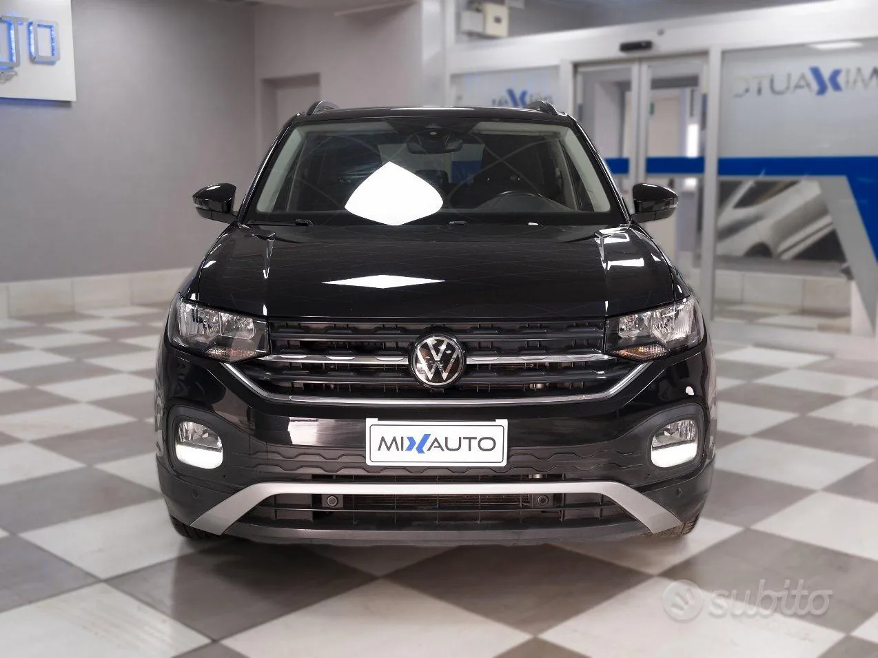 Volkswagen T-Cross 2023 photo 2