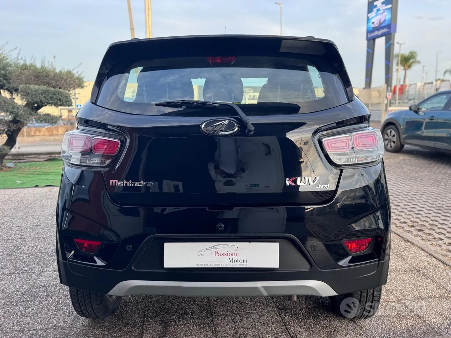 Mahindra Kuv100 2025 photo 5