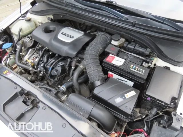 Hyundai Avante 2016 photo 5