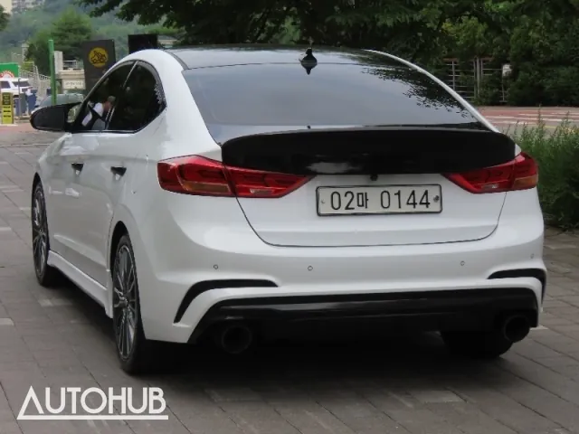 Hyundai Avante 2016 photo 4