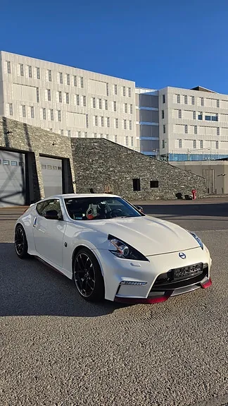Nissan 370 Z 2015 photo 2