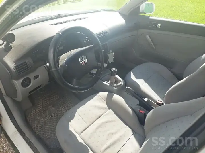 Volkswagen Passat 1997 photo 4