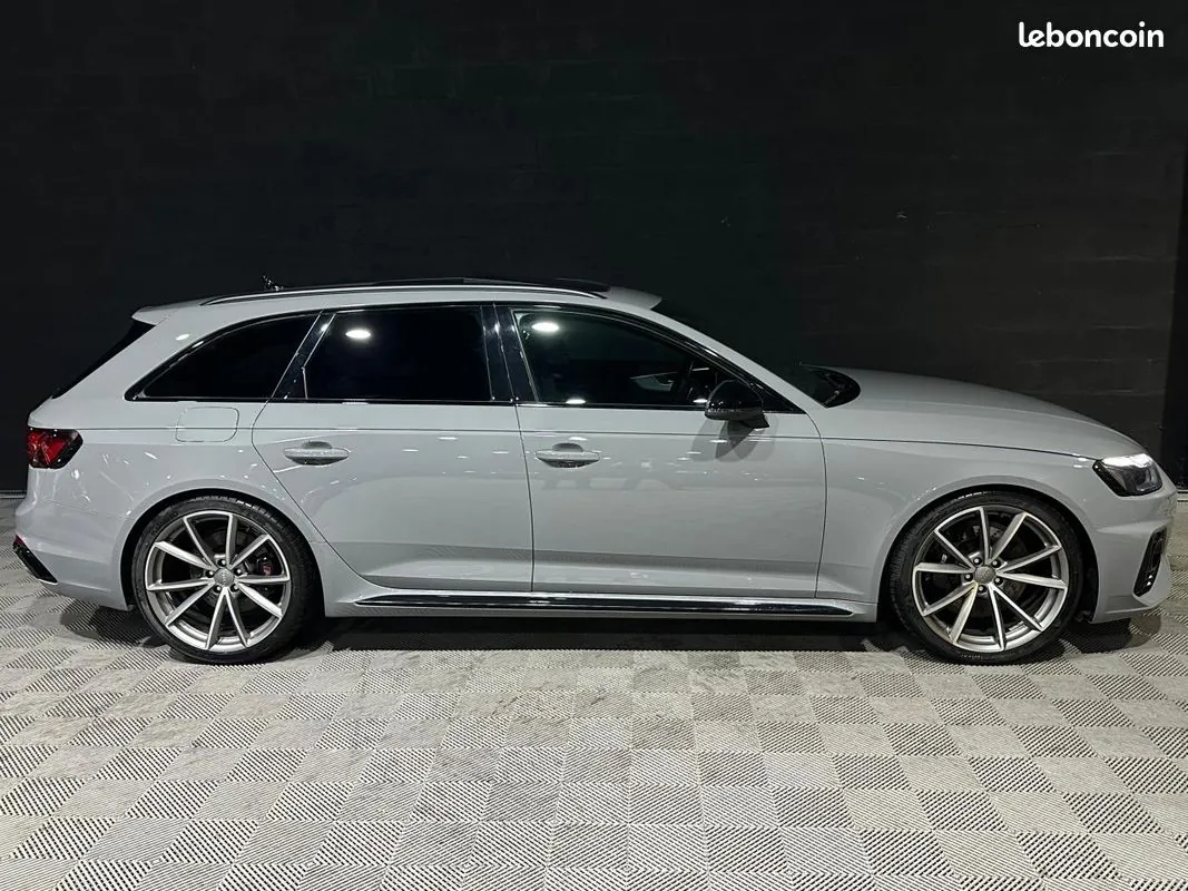 Audi Rs4 2022 photo 4