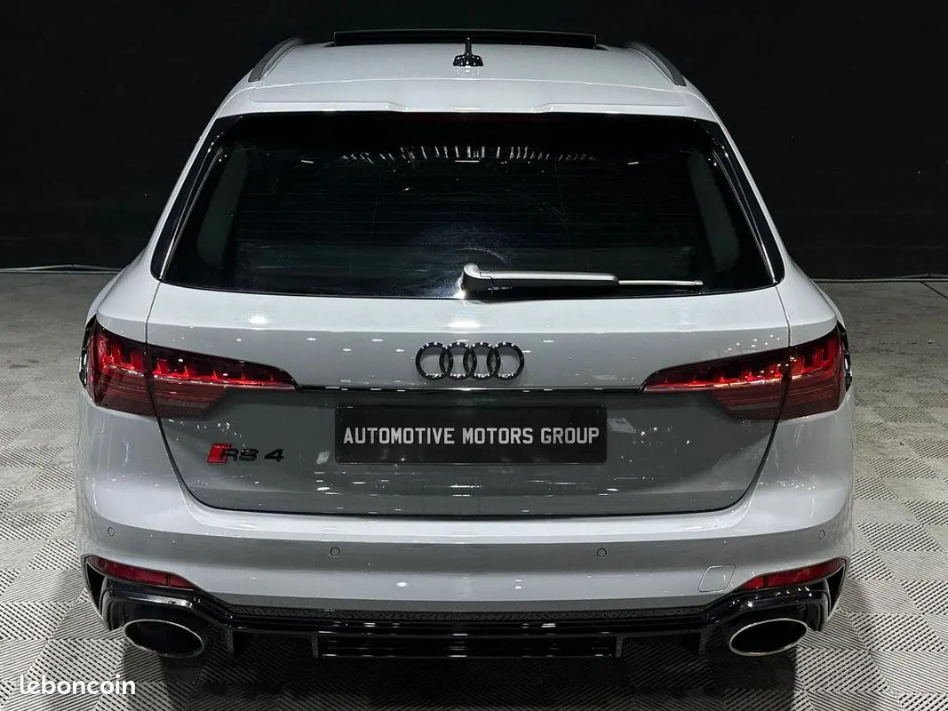 Audi Rs4 2022 photo 5