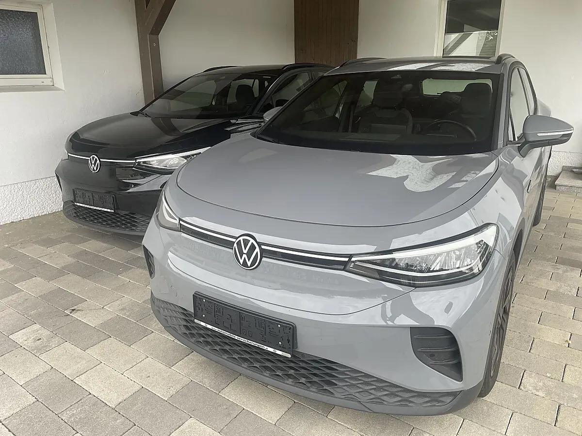 Volkswagen Id.4 2023 photo 2