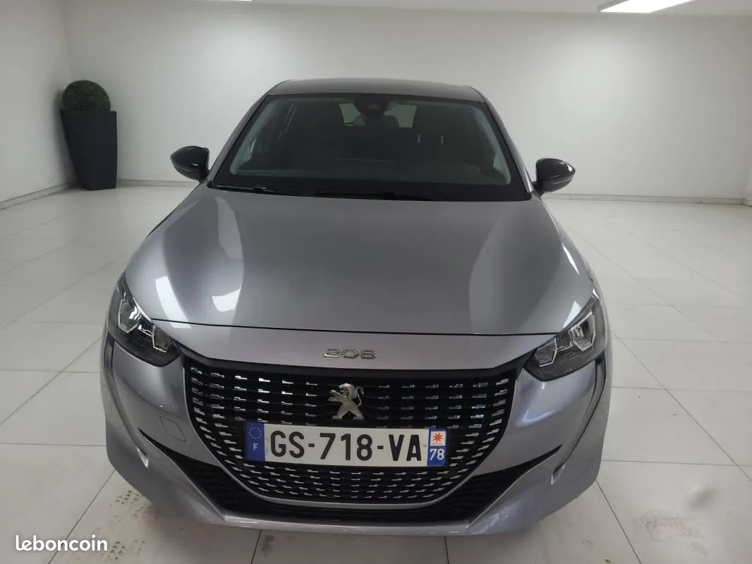 Peugeot 208 2023 photo 2