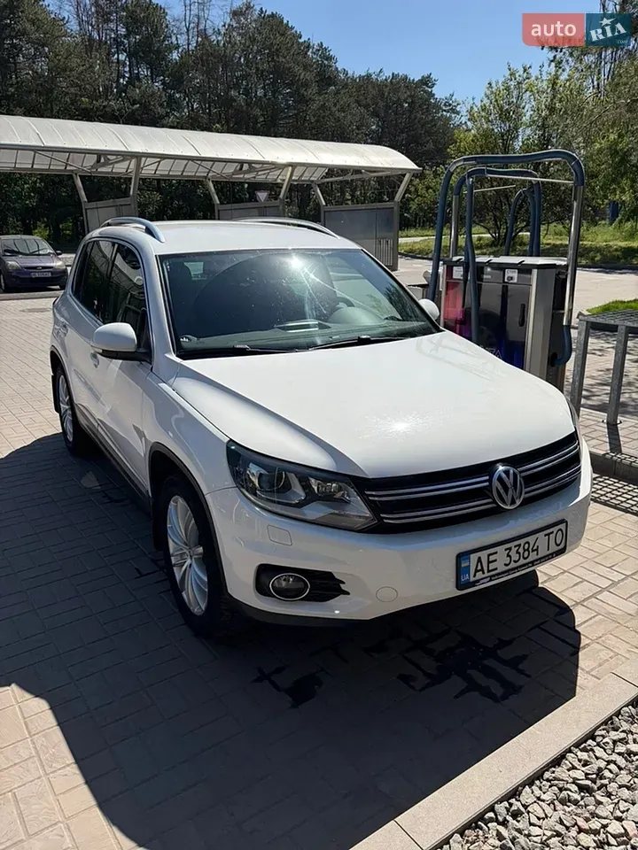 Volkswagen Tiguan 2012 photo 4