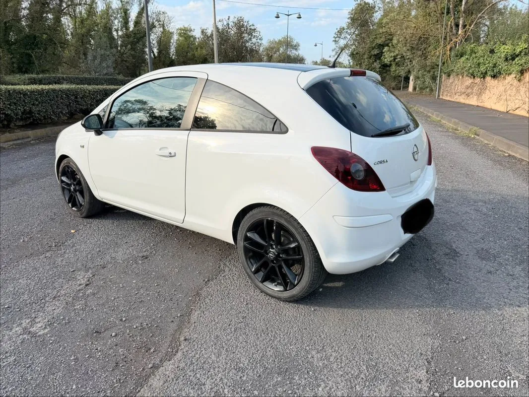 Opel Corsa 2012 photo 4