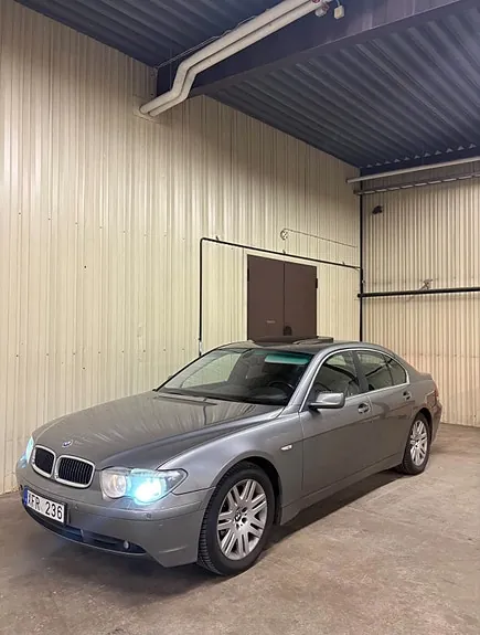 BMW 745I