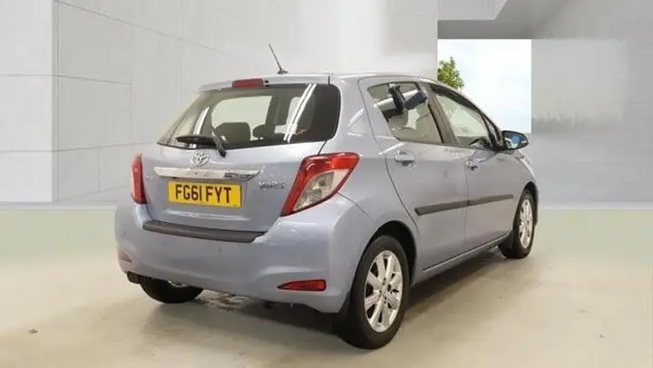 Toyota Yaris 2011 photo 4