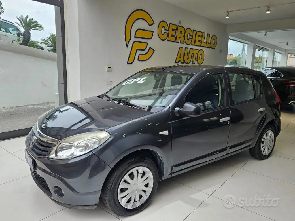 Dacia Sandero 2012 photo 4
