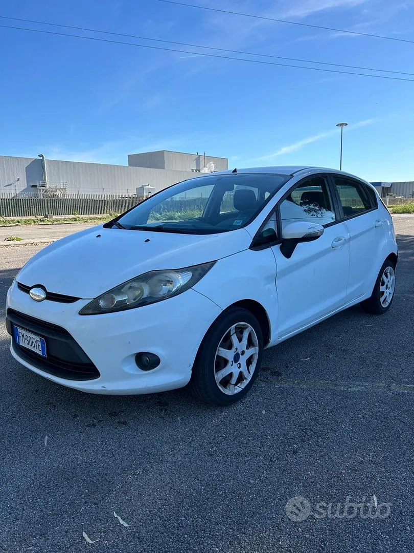 Ford Fiesta 2010 photo 5