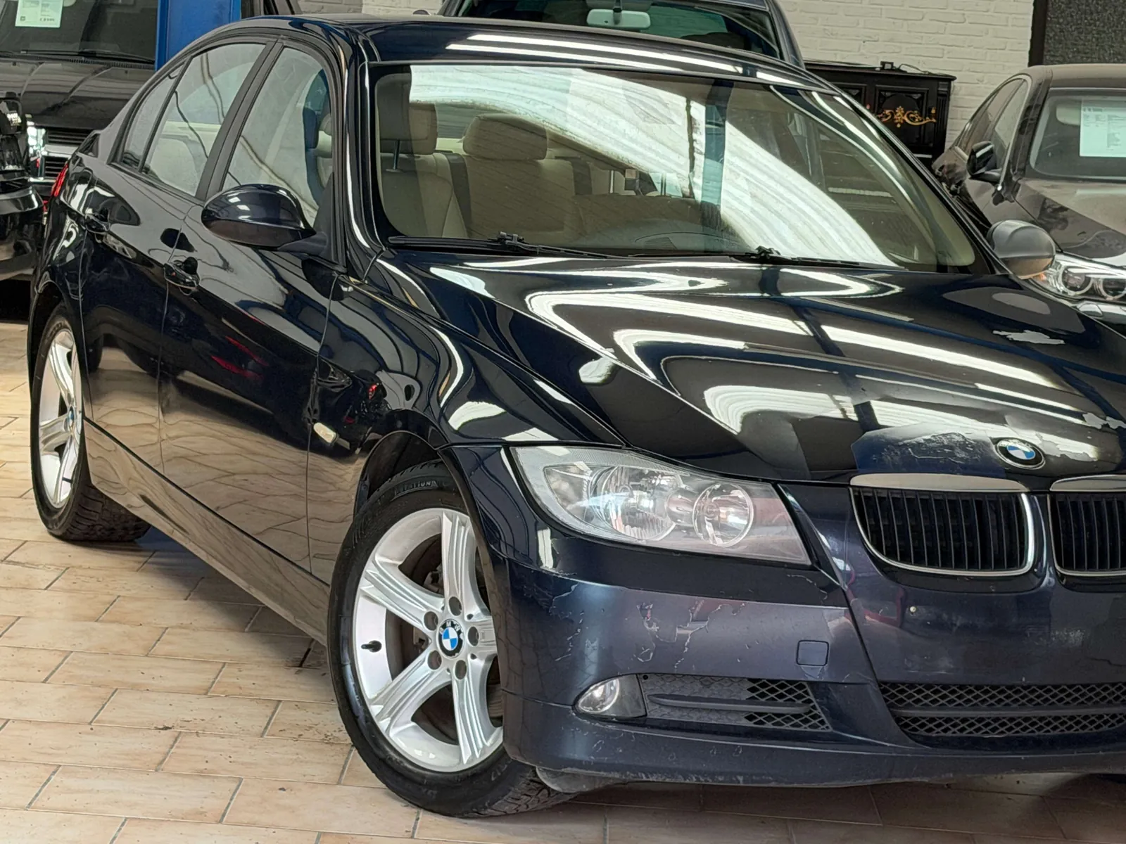 BMW 318D 2008 photo 2