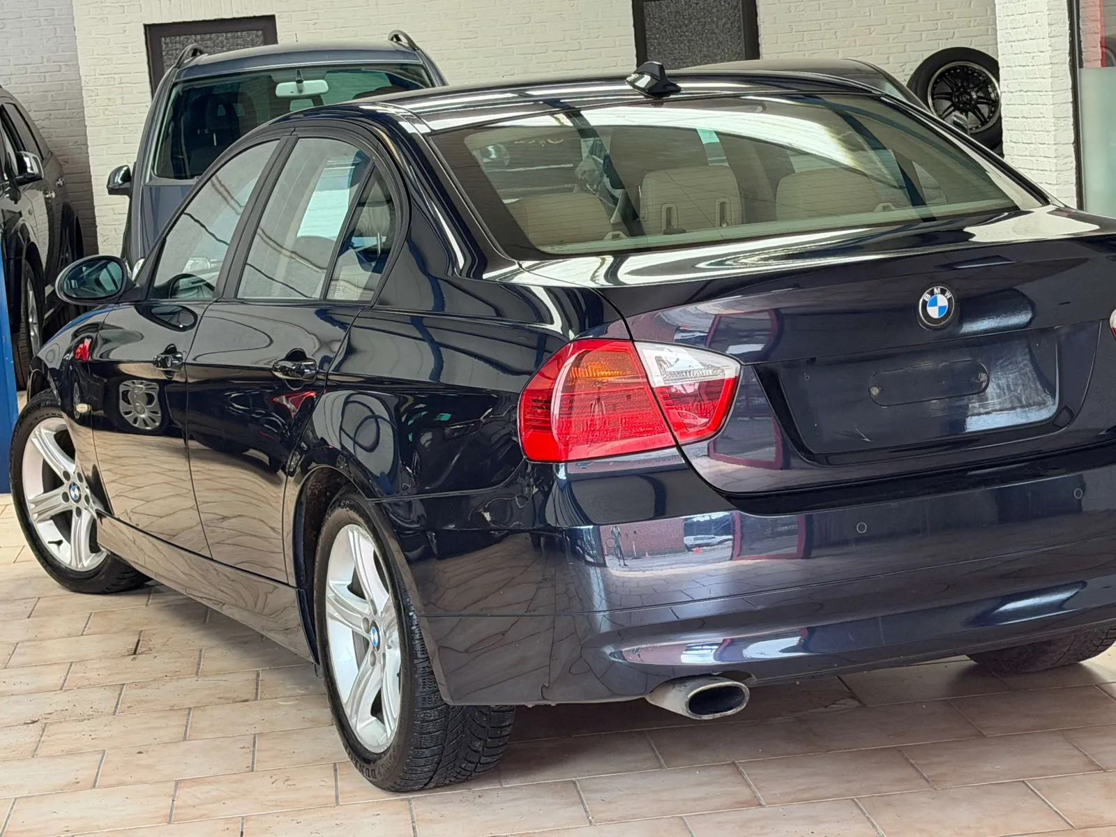 BMW 318D 2008 photo 5