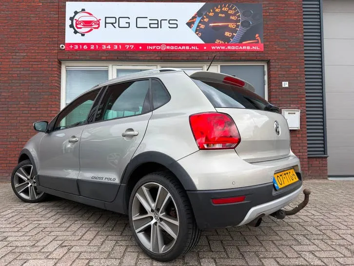 Volkswagen Polo 2012 photo 2