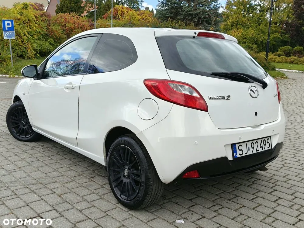 Mazda 2 2008 photo 5