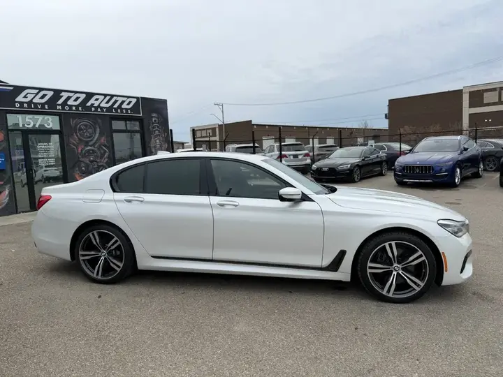BMW 7 Series 2016 photo 3