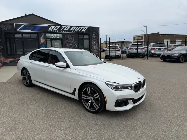 BMW 7 Series 2016 photo 2