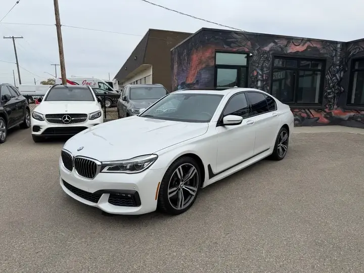 BMW 7 Series 2016 photo 5