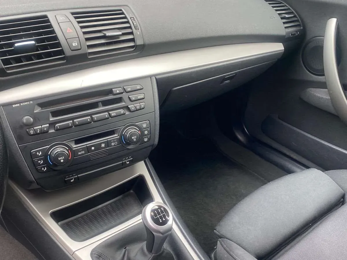 BMW 1 Series 2006 photo 3