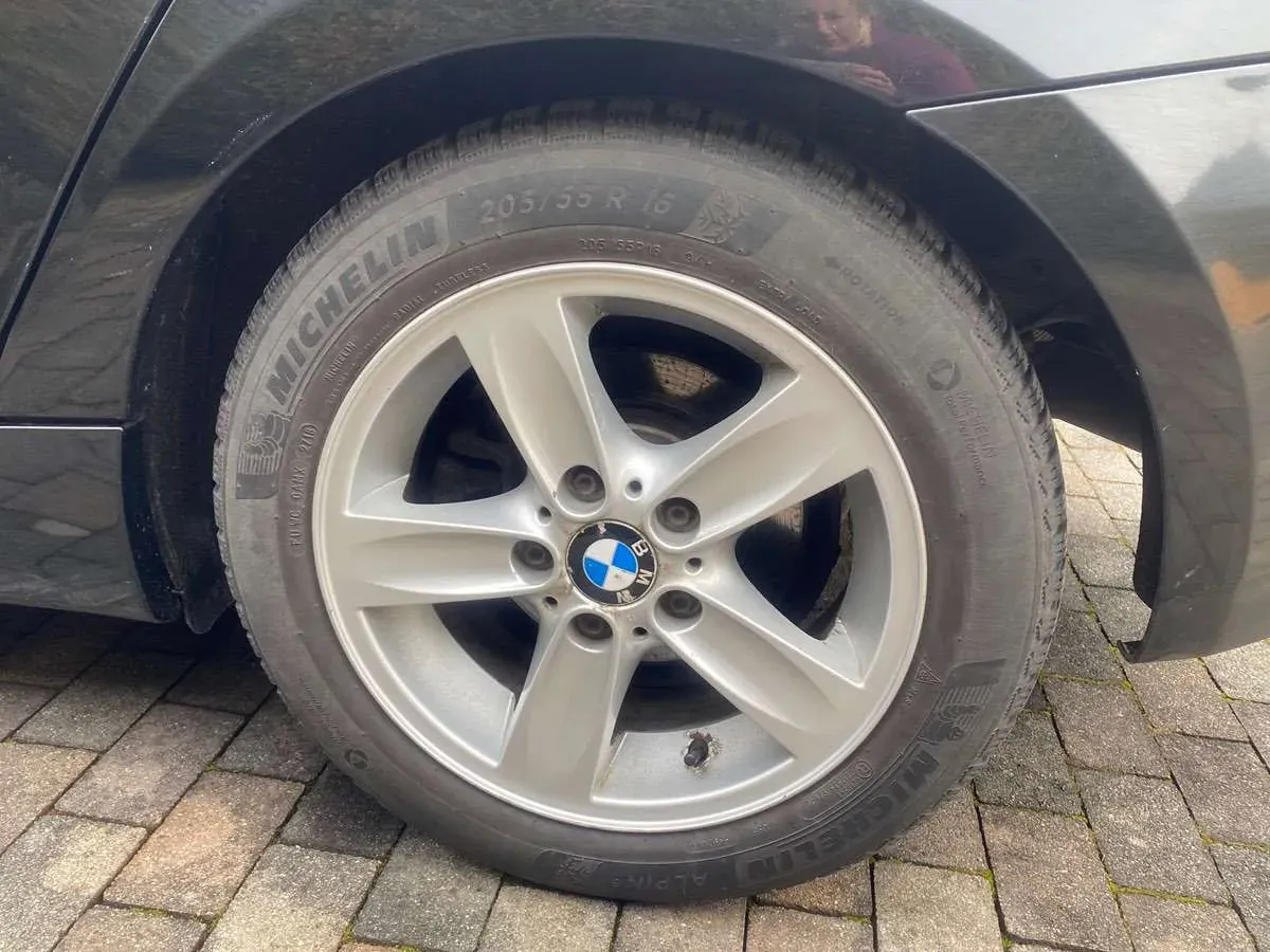 BMW 1 Series 2006 photo 2