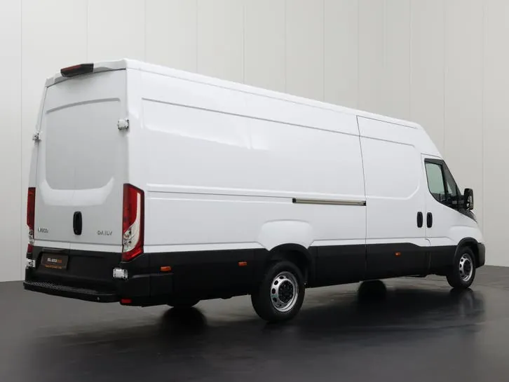 Iveco Daily 2024 photo 2