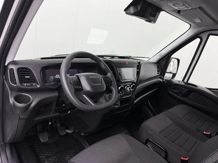 Iveco Daily 2024 photo 3