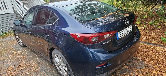 Mazda 3 2015 photo 2