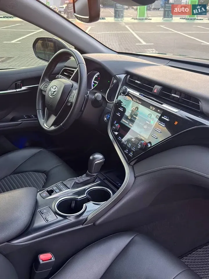 Toyota Camry 2019 photo 4