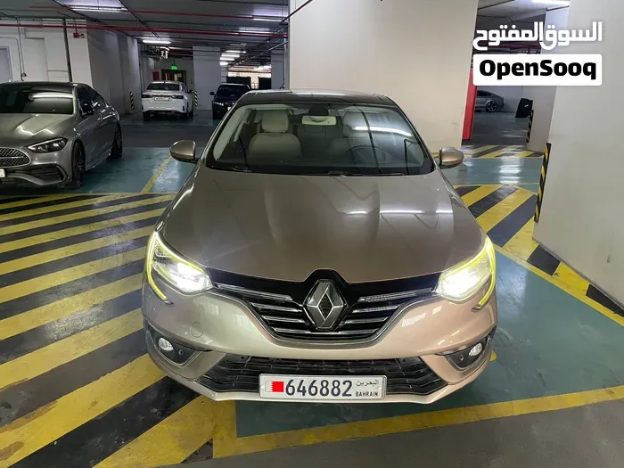 Renault Megane 2019 photo 2
