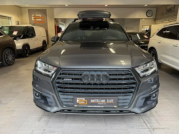 Audi Q7 2017 photo 2