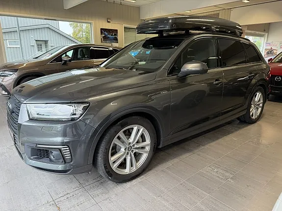 Audi Q7 2017 photo 3