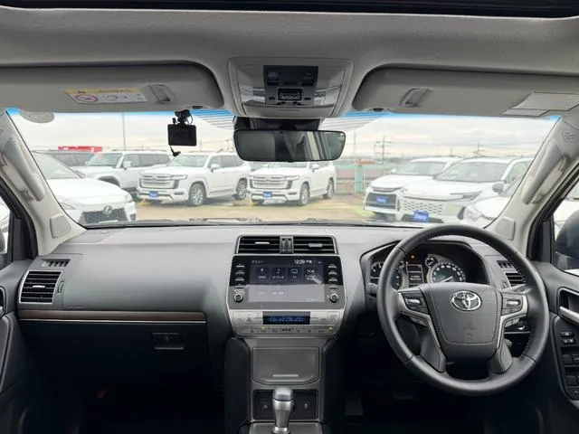 Toyota Land Cruiser Prado 2023 photo 4