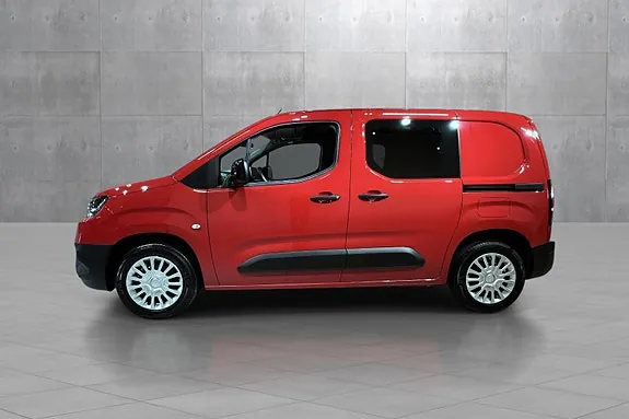 Toyota Proace City 2024 photo 2