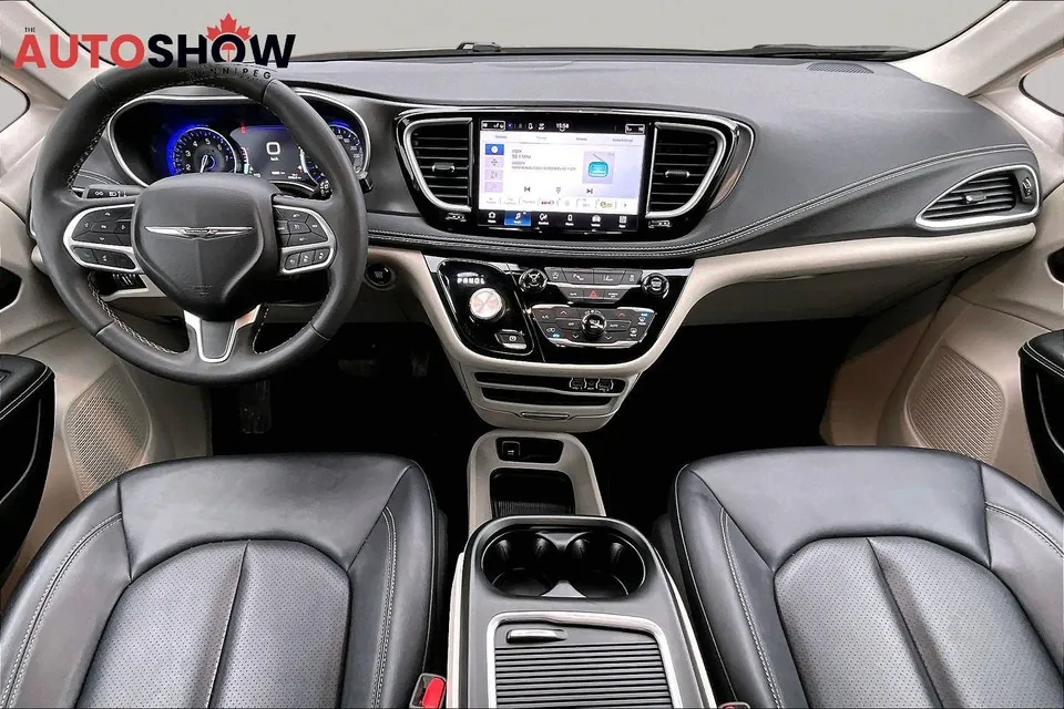 Chrysler Pacifica 2024 photo 4