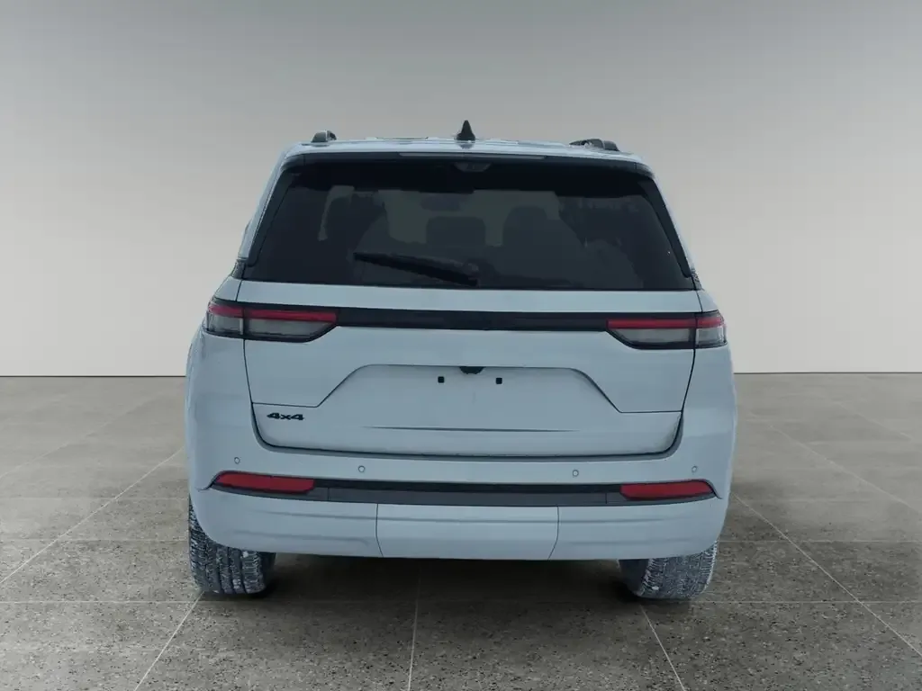 Jeep Grand Cherokee 2026 photo 5