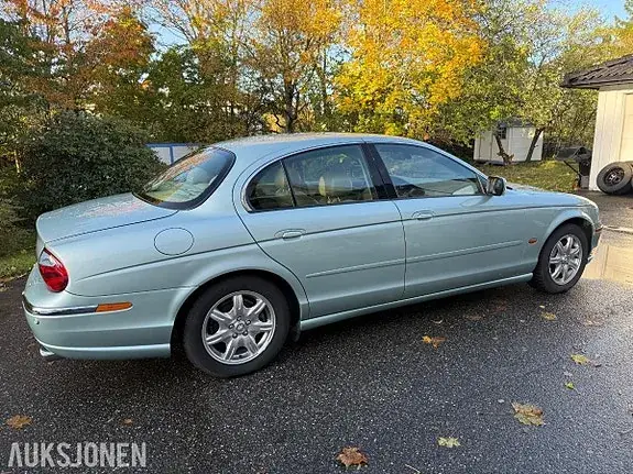 Jaguar S-Type 2000 photo 3