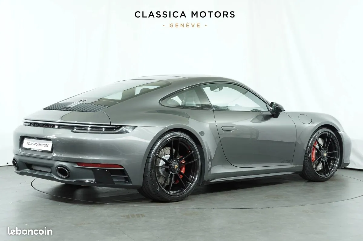 Porsche 911 2022 photo 3