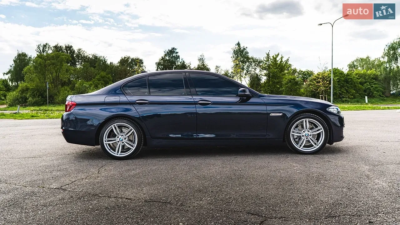 BMW 5 Series 2013 photo 3