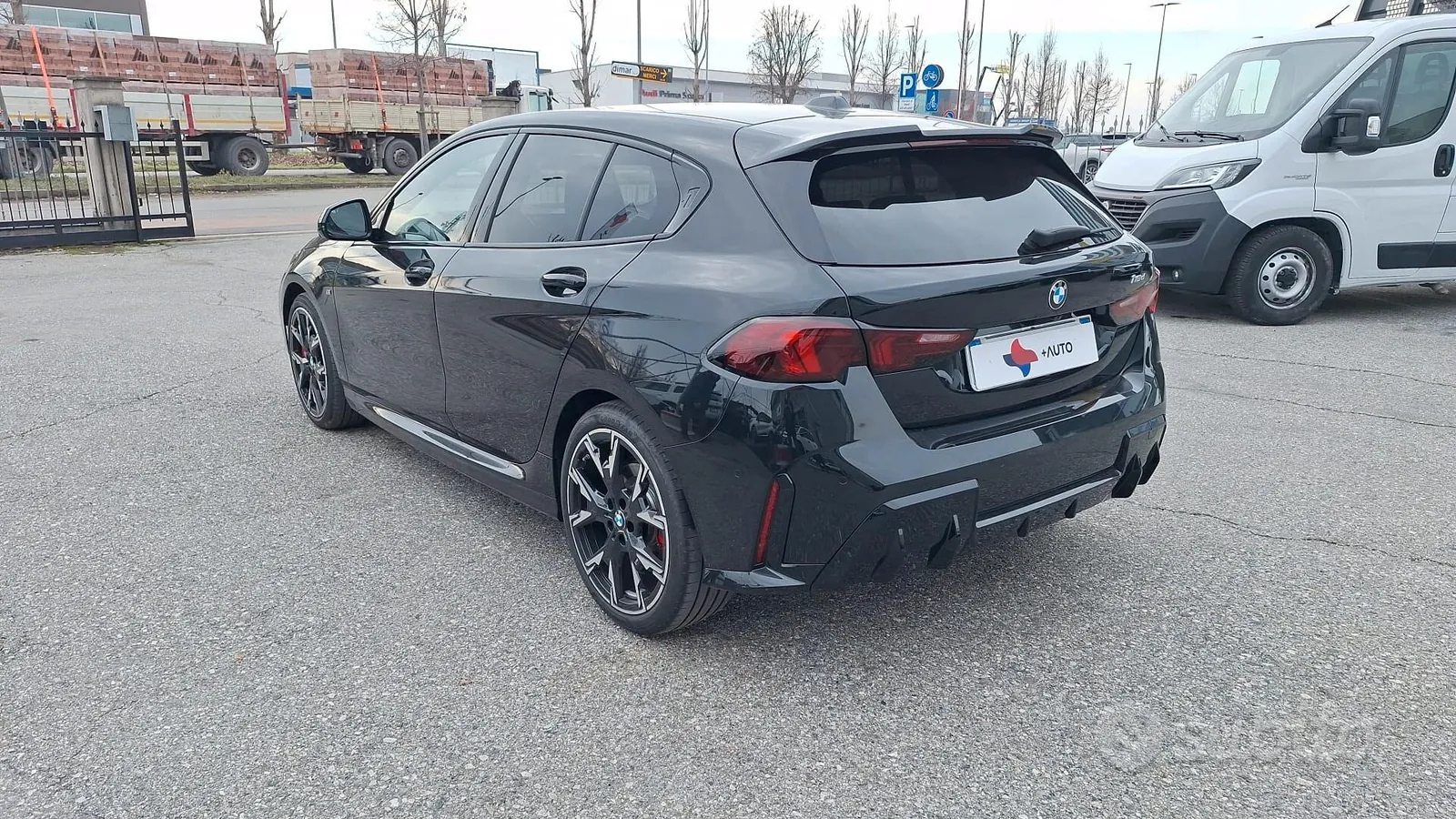 BMW 118 2025 photo 5
